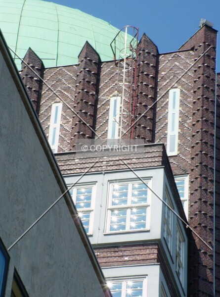 Photo 587-395-041