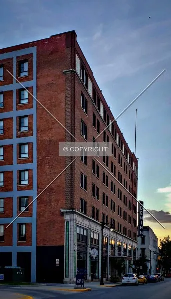 Photo 587-483-371