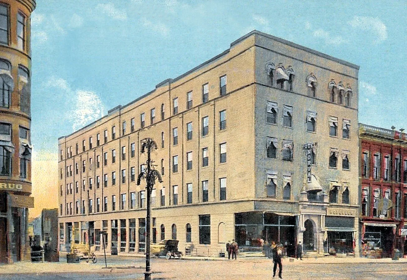 Vintage view from the northwest