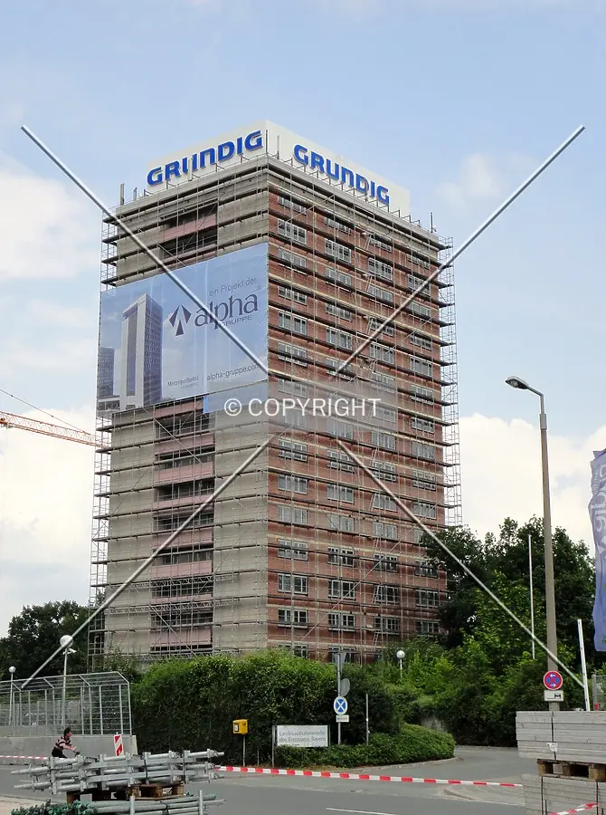 South corner view from Beuthener Straße.