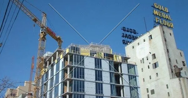 Upper floors, southeast corner
