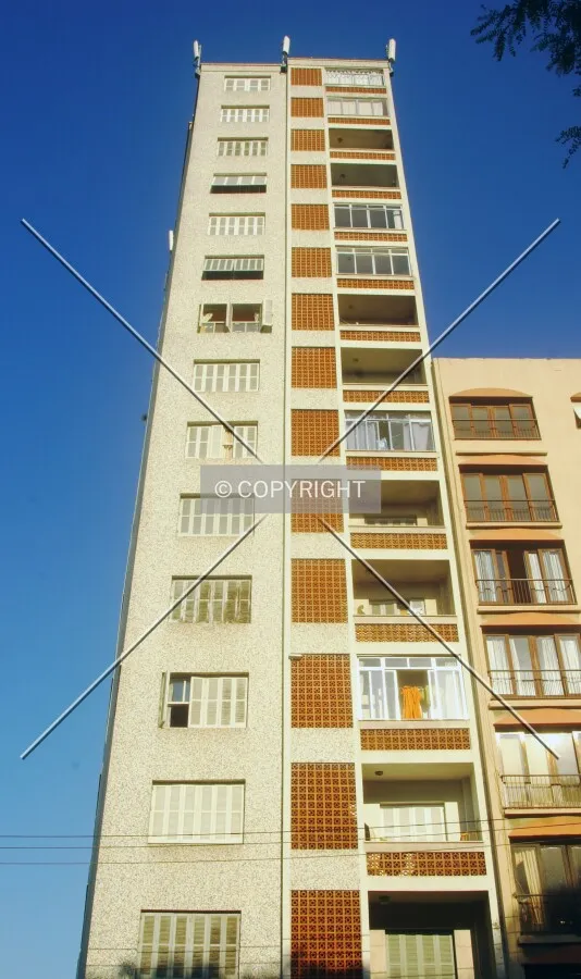 Looking up from across João Pessoa Avenue