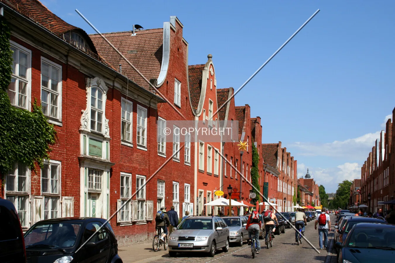 Looking east through the Holländische Viertel