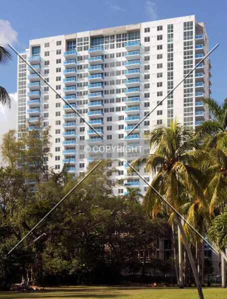 Terrazas River Tower