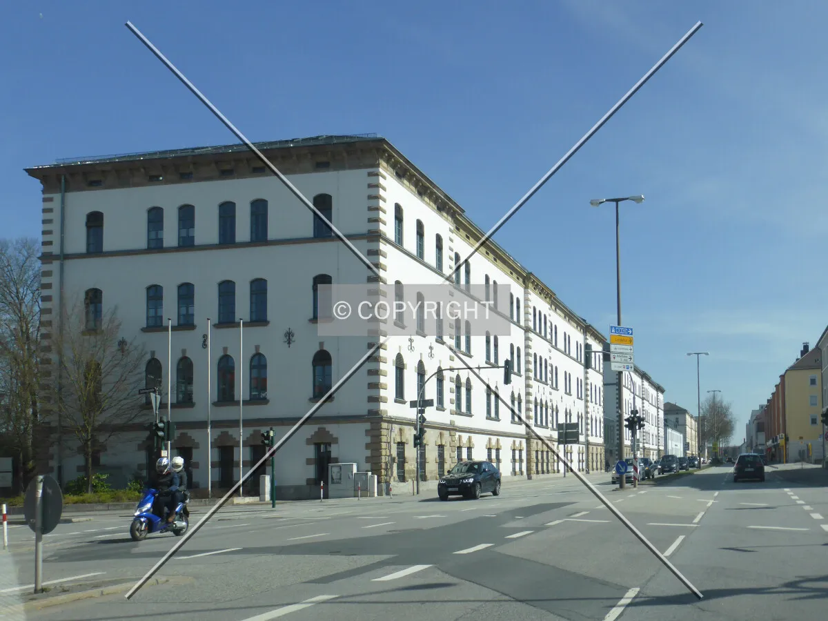 Photo 591-902-846