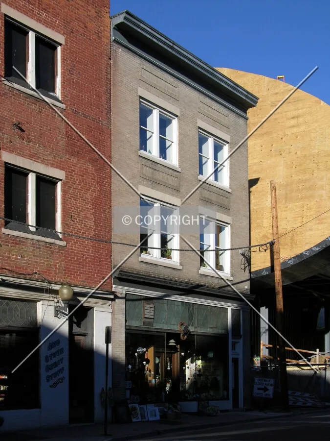 From Salem Avenue SE to the southwest