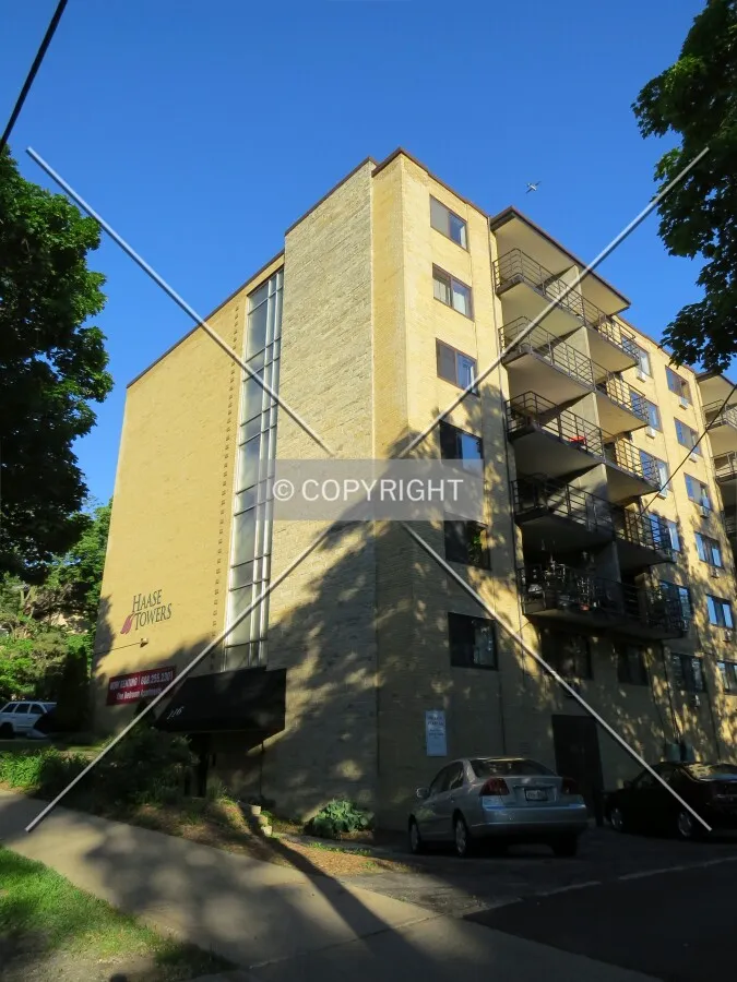 Looking up from East Gilman Street