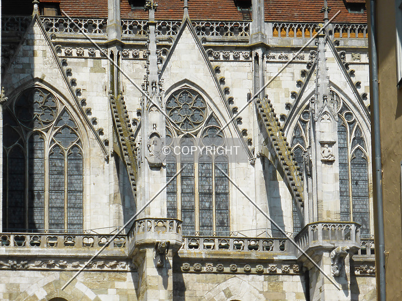 Photo 594-776-858