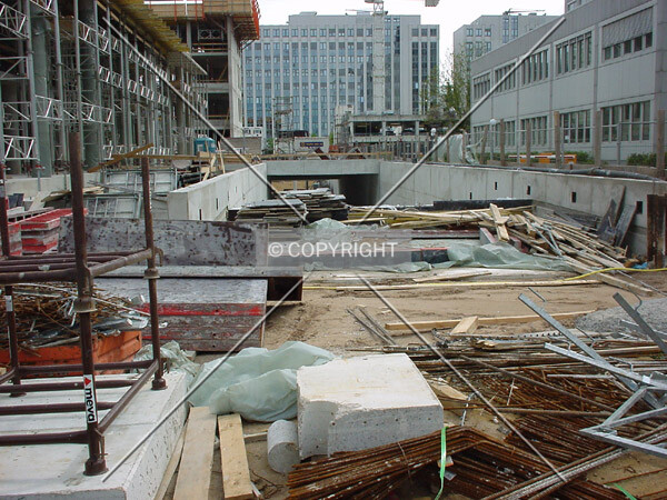 Future entrance to the underground car park (Herriotstraße 3 on the right)