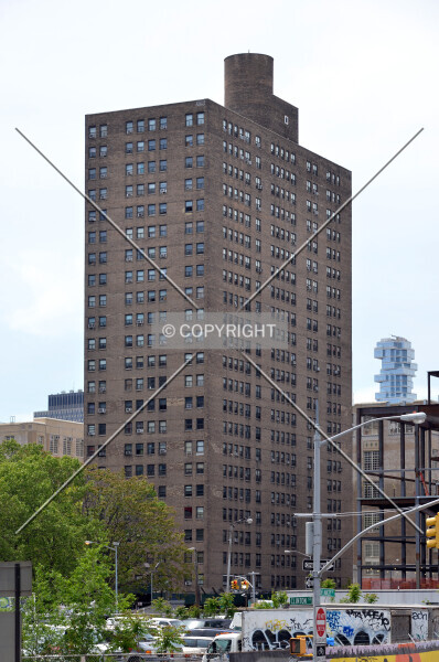 Photo 596-195-712
