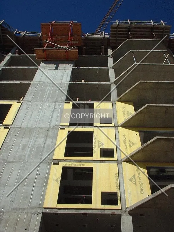 Looking directly up, from Lyndale Avenue