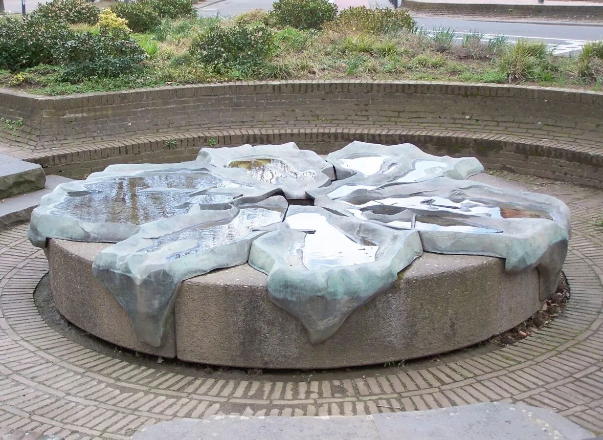 Fountain near the main entrance