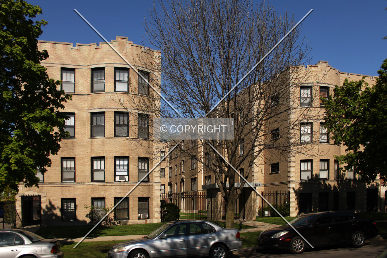 Photo 597-354-452