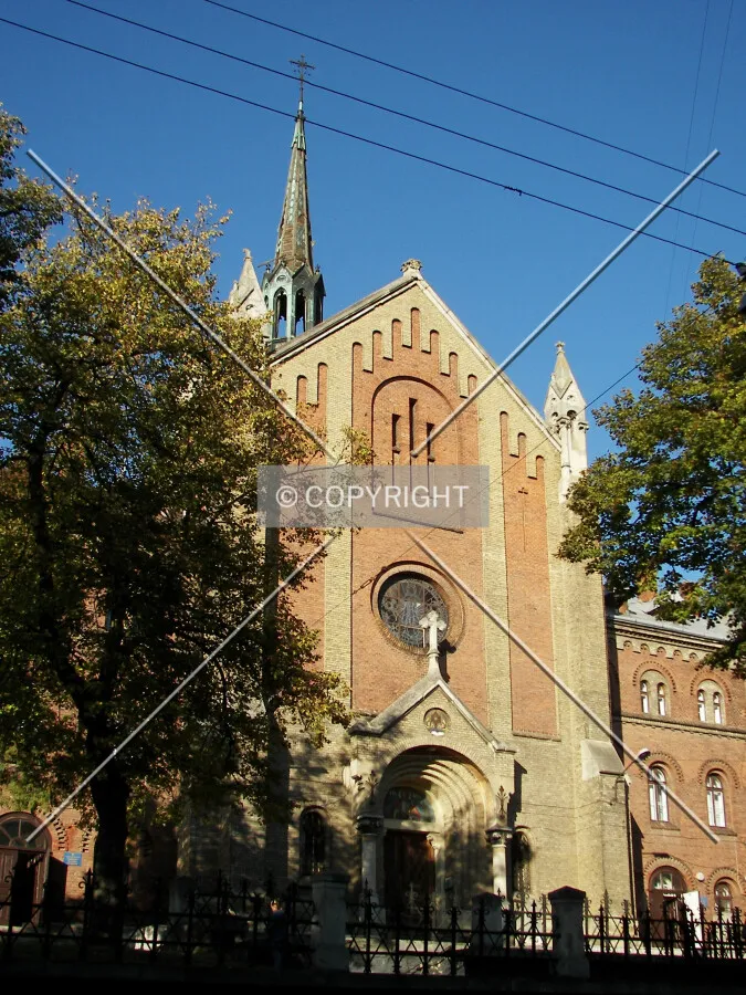 Front side seen from Lysenko Street