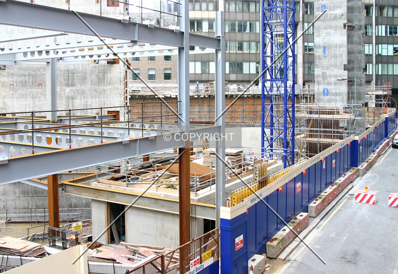Overview of the pit from Holborn Viaduct