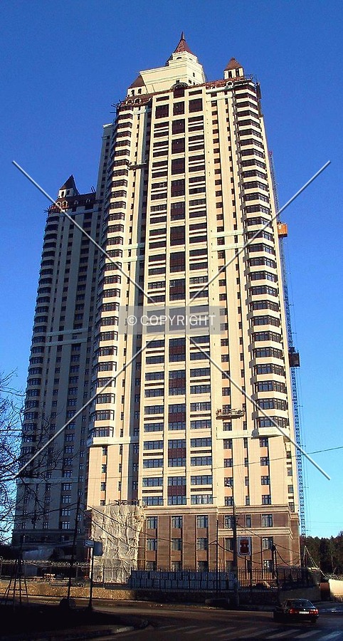Looking straight up the west side