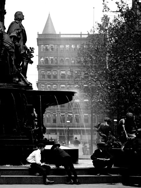 Photo 601-136-044