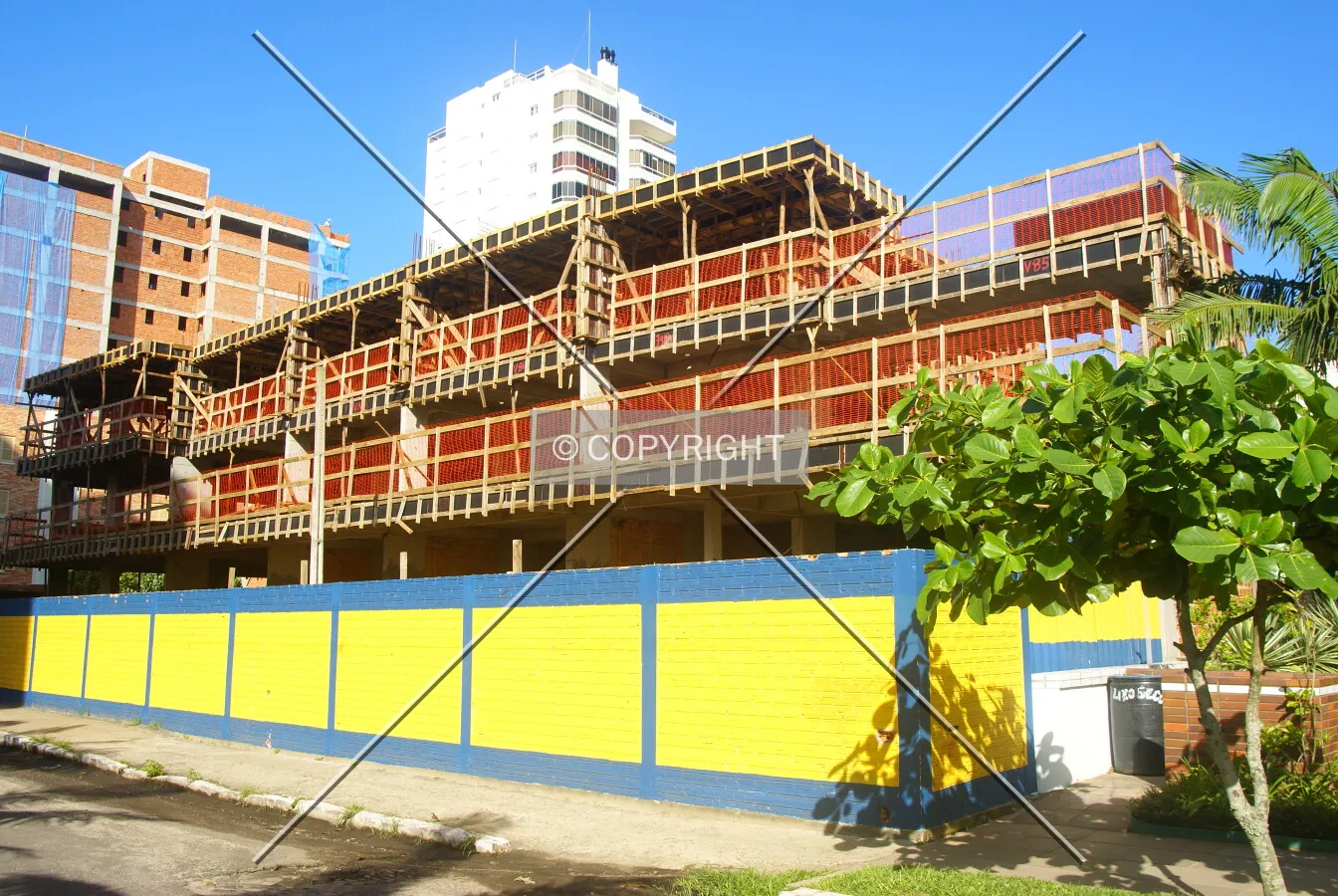View from across Silva Jardim Avenue