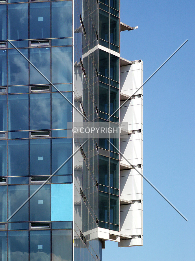 Detail of the curtain wall on the east corner