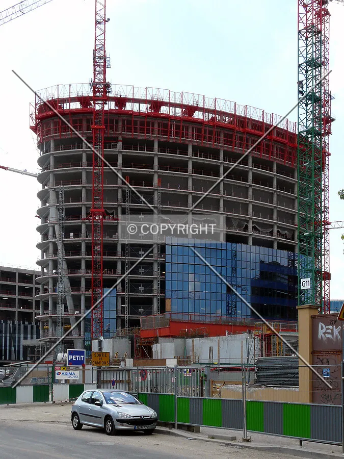 View from the southeast, 14th floor under construction