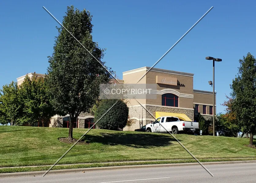 Photo 604-355-042