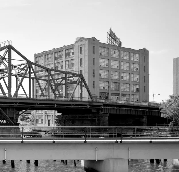 Photo 606-599-715