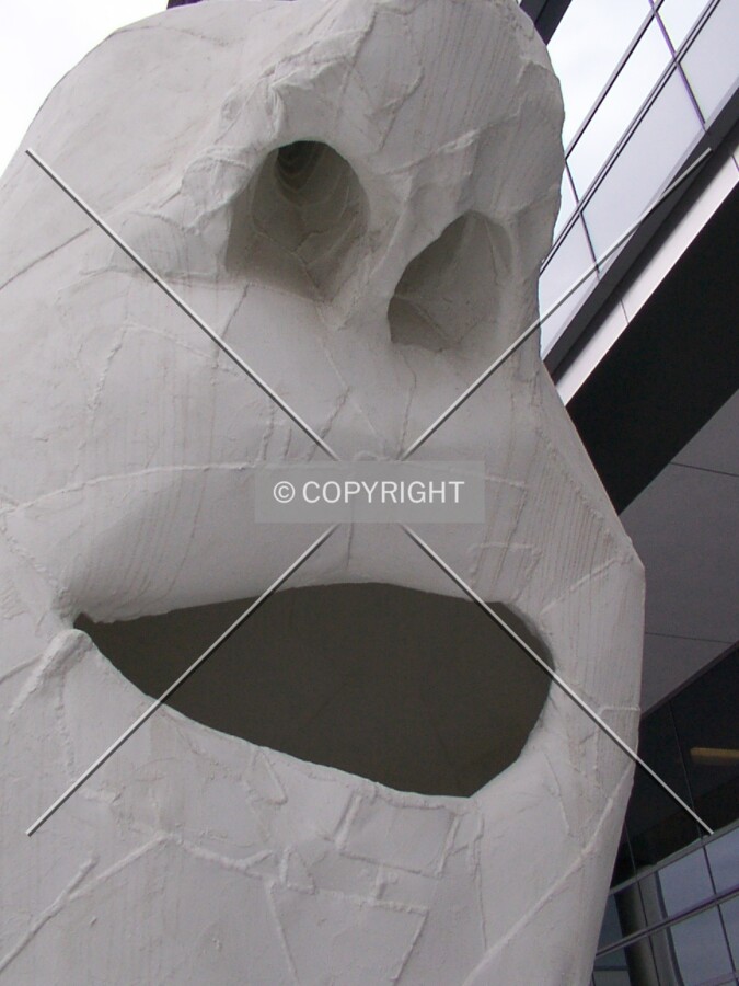 Close-up of the sculpture