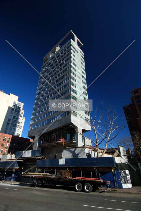 Looking up from 6th Avenue