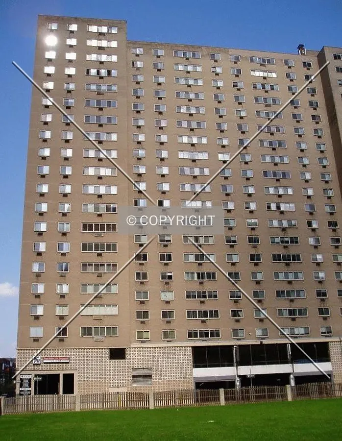 The western half of the south facade from Market Street