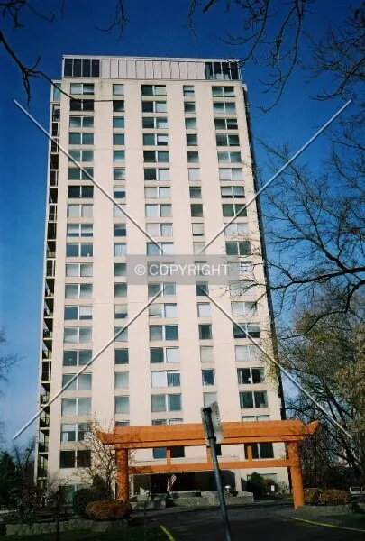 Photo 609-852-897