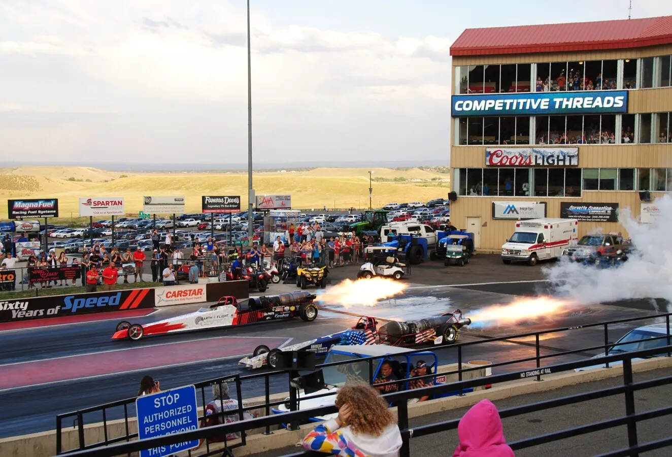 Jet dragsters warming up