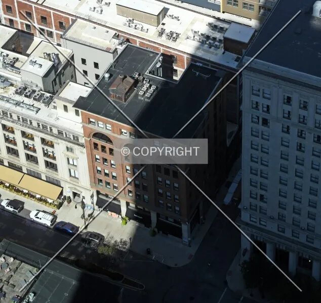Photo 611-225-332