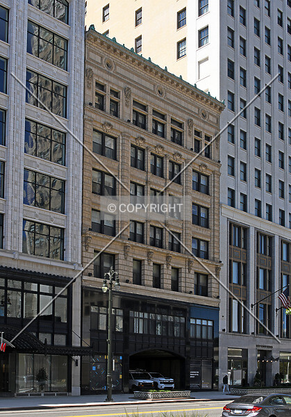 Photo 611-241-550
