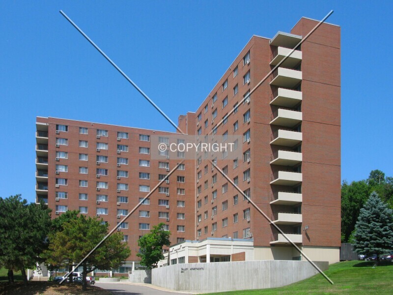 Photo 061-126-981