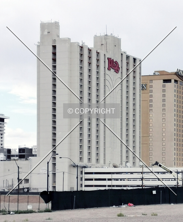 Photo 611-805-016
