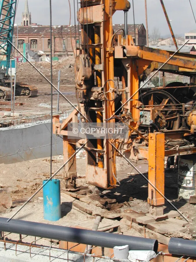 Close view of the foundation machine