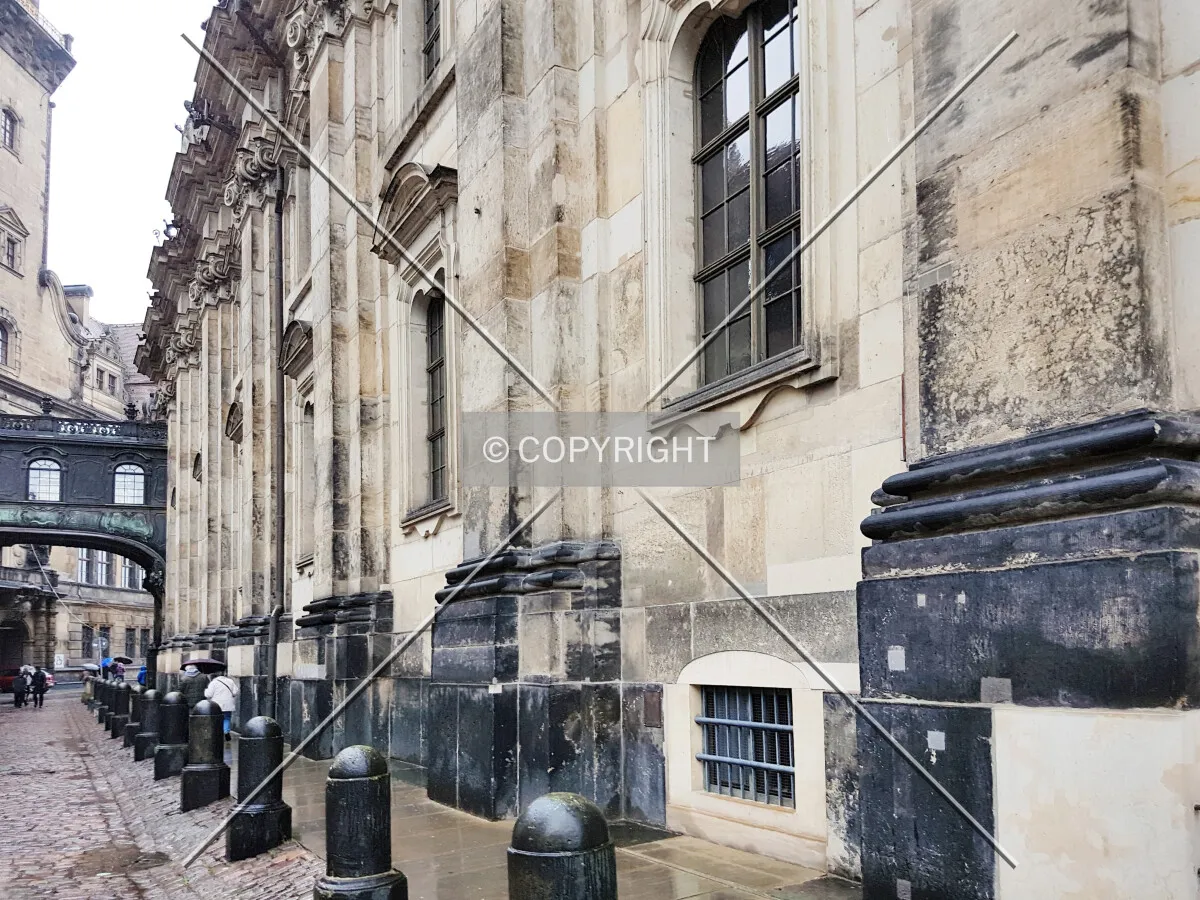 Photo 061-335-769