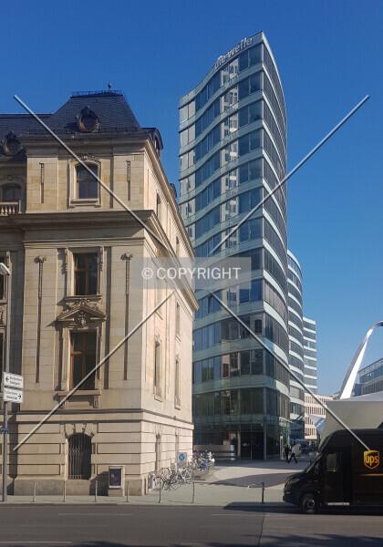 Photo 061-345-074