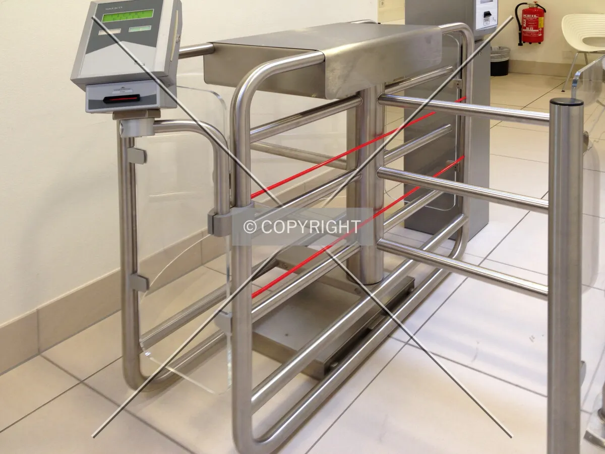 Ticket controlling gate - only customers with a valid ticket can enter the building