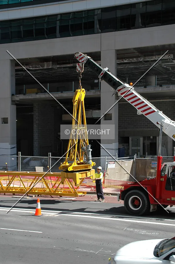 Crane dismantling