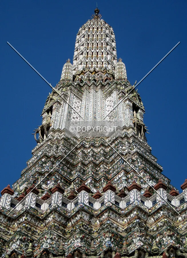 Looking up from the base of the central prang
