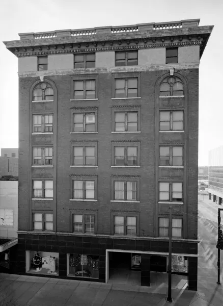 Photo 621-087-472