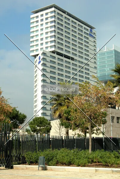 Photo 062-387-172
