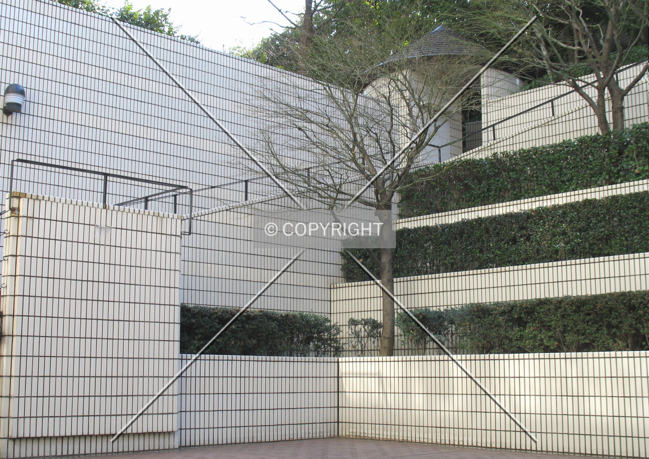 Subterranean courtyard