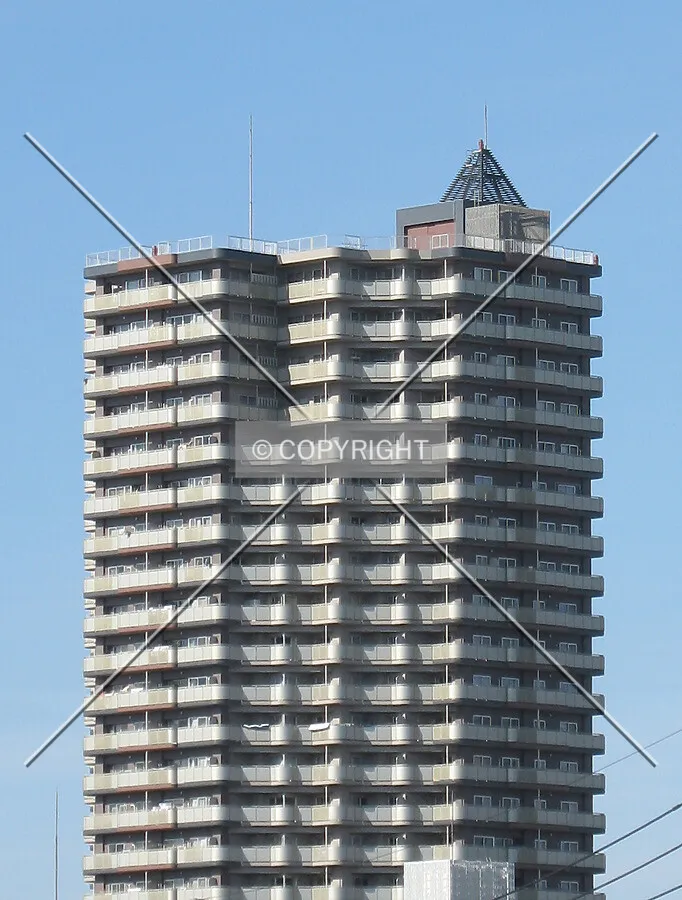 The top floors viewed from the southeast