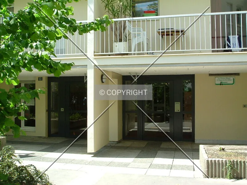 Photo 627-223-955