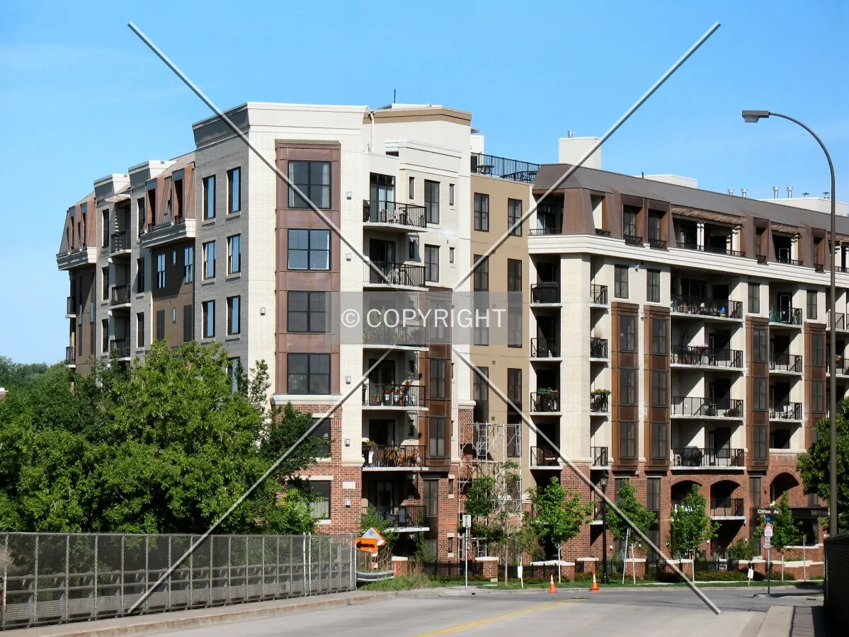 View to the west along Groveland Avenue