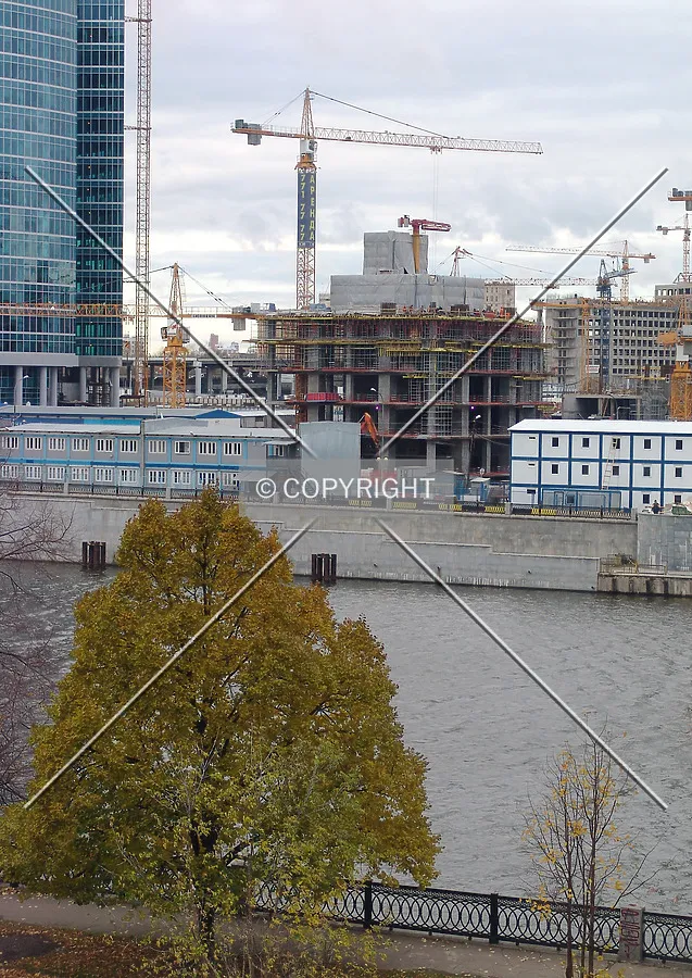 Distant view from across Moskva River