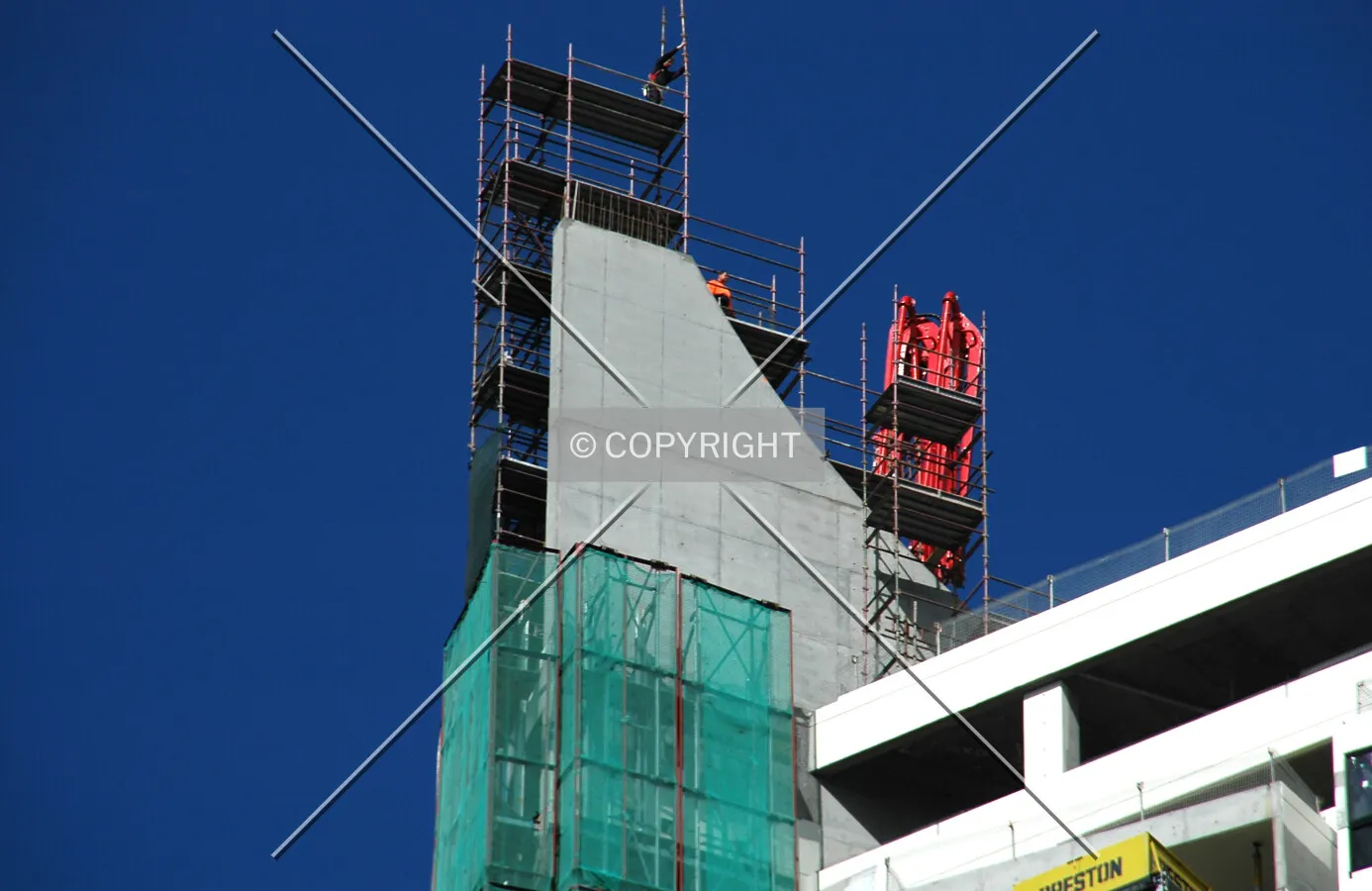 Roof feature