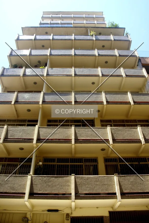 Looking up from across Marechal Floriano Peixoto Street
